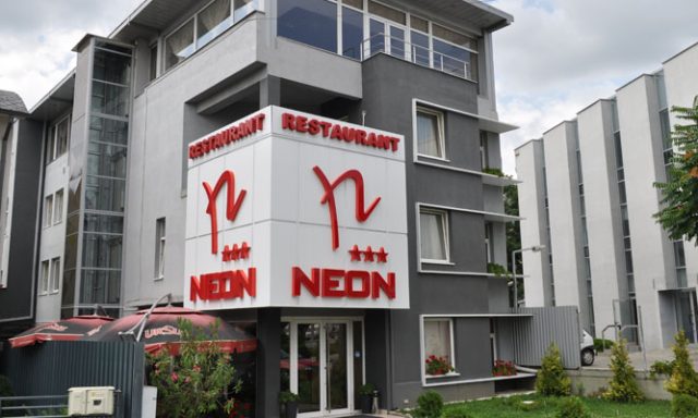 Hotel Neon