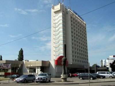 Parcare Hotel Continental